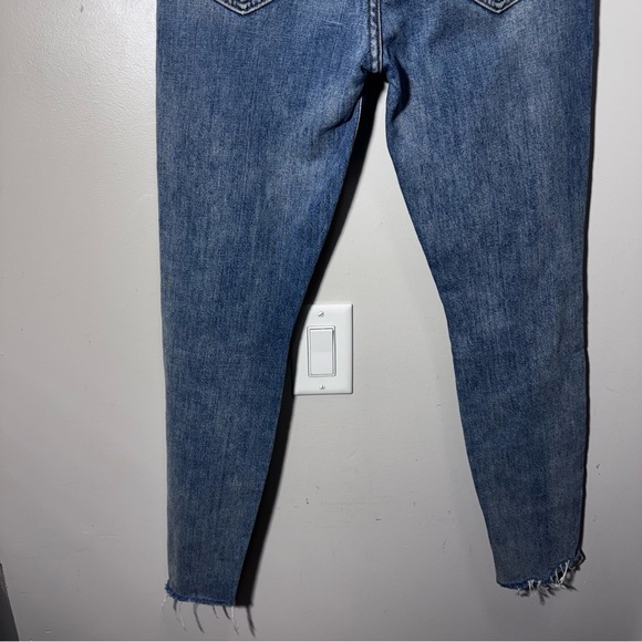 MOTHER - The Stunner Ankle Step Fray Jeans in Helter Skelter Size 28 - Picture 9 of 16